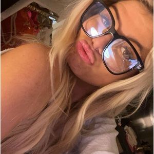 Meet your Posher, Kennedy